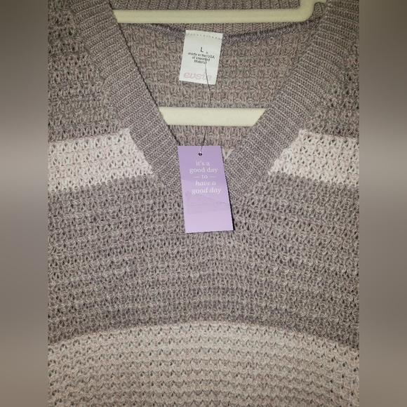 💖 Girls Striped Sweater Vest - Picture 9 of 16